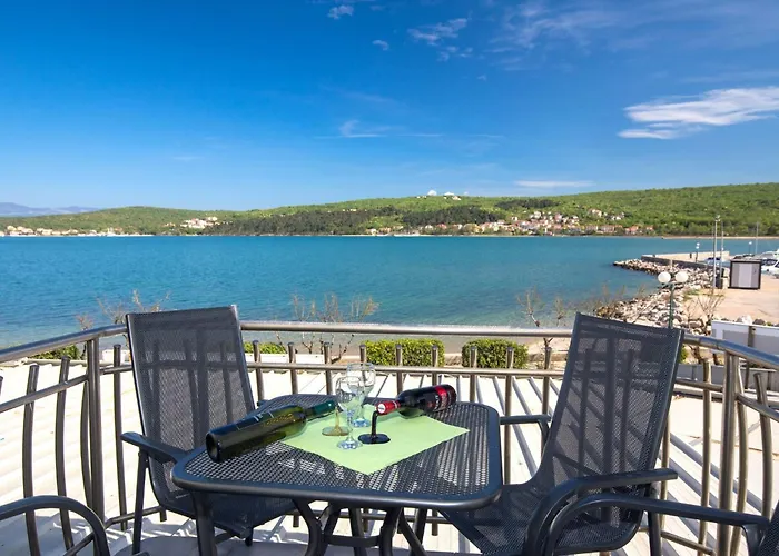 Apartman Tamaris A In Strandnaehe By Interhome Čižići