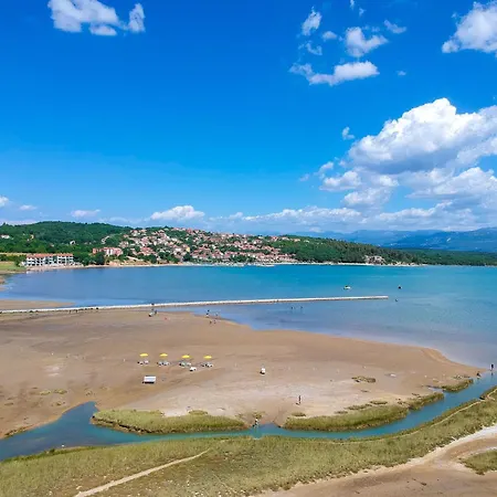 Tamaris A In Strandnaehe By Interhome * Čižići